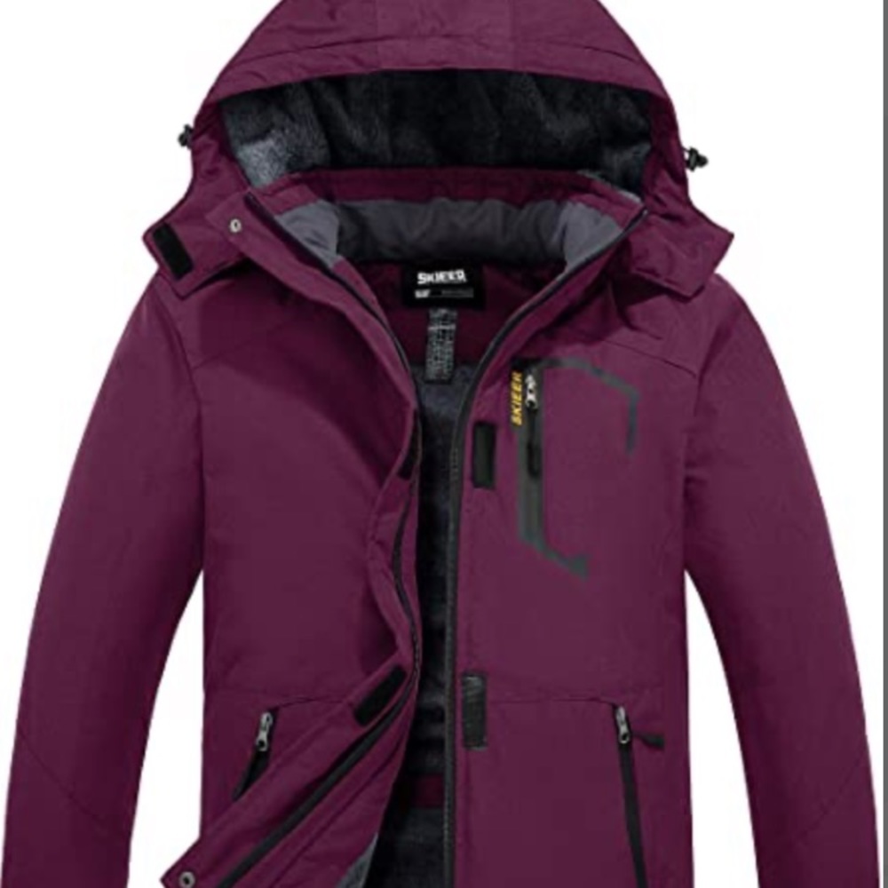 Waterproof and wind proof Womens ski jacket